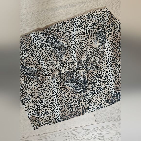 Leopard Print Women's Skirt - Picture 5 of 5